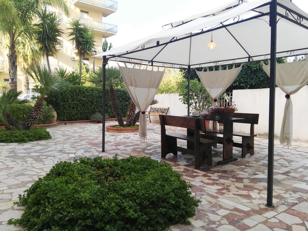 Villalba Castellammare del Golfo Extérieur photo
