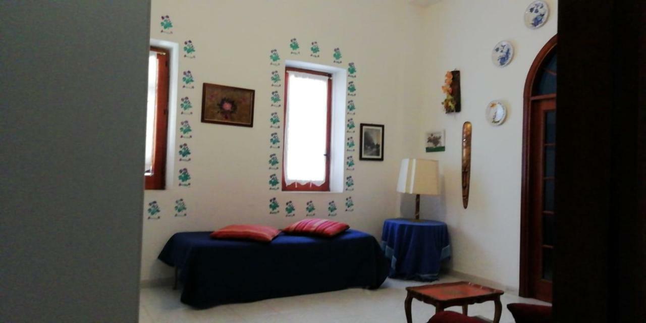 Villalba Castellammare del Golfo Extérieur photo